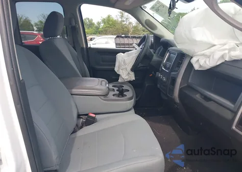 2019 Ram 1500 Classic Tradesman 4X4 6'4 Box из США, поврежденный, VIN 1C6RR7FT9KS652007